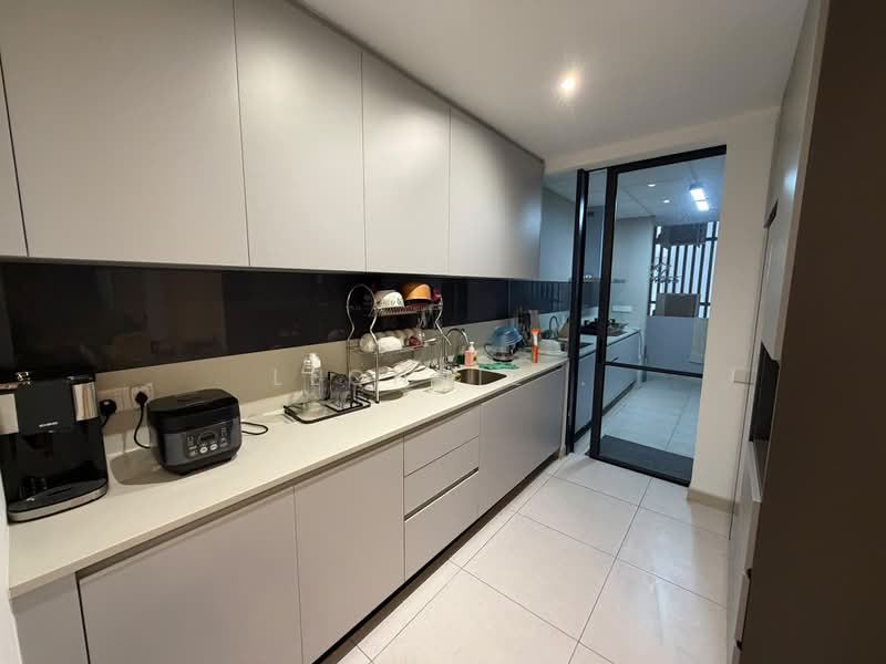 Kondominium untuk Disewa di Residensi Astrea - Leonnie . - PropertyGuru.com.my