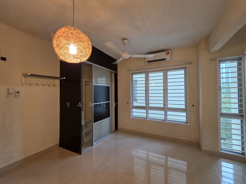 Kondominium untuk Dijual di Riana Green East - Yanny Siow - Bedroom - PropertyGuru.com.my