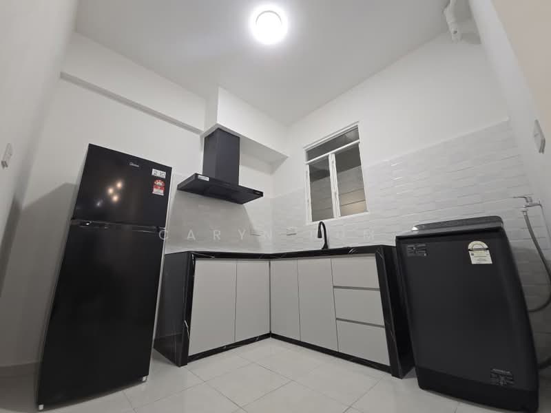 Rumah Flat untuk Disewa di Ideal Residency - Caryn Hum - Kitchen - PropertyGuru.com.my