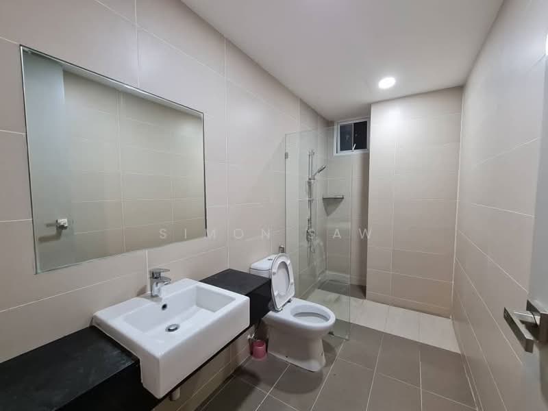 Kondominium untuk Disewa di Tropicana Bay Residences - Simon Saw - Bathroom - PropertyGuru.com.my