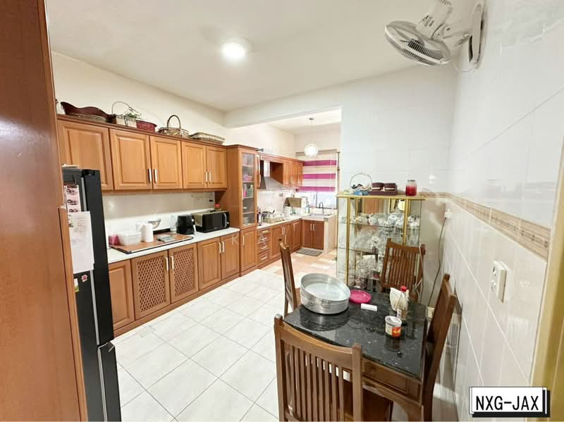 2-storey Terraced House for Sale in Setia Damai (Setia Alam) - Hao Kai Khaw - Kitchen - PropertyGuru.com.my