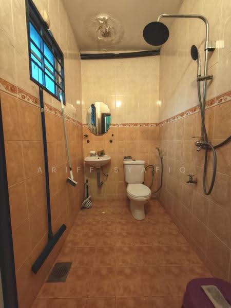 Rumah Teres 2-Tingkat untuk Dijual di Bandar Tun Hussein Onn (Cheras) - Ariff Syafiq - Bathroom - PropertyGuru.com.my