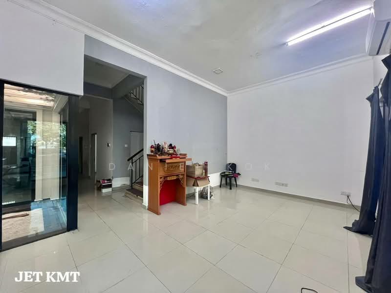 Rumah Teres 2.5 Tingkat untuk Dijual di Bandar Bukit Raja (Klang) - Daniel Kok - Living Room - PropertyGuru.com.my