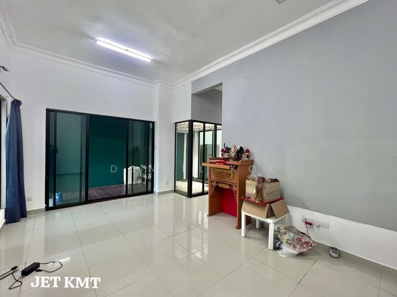 Rumah Teres 2.5 Tingkat untuk Dijual di Bandar Bukit Raja (Klang) - Daniel Kok - Living Room - PropertyGuru.com.my