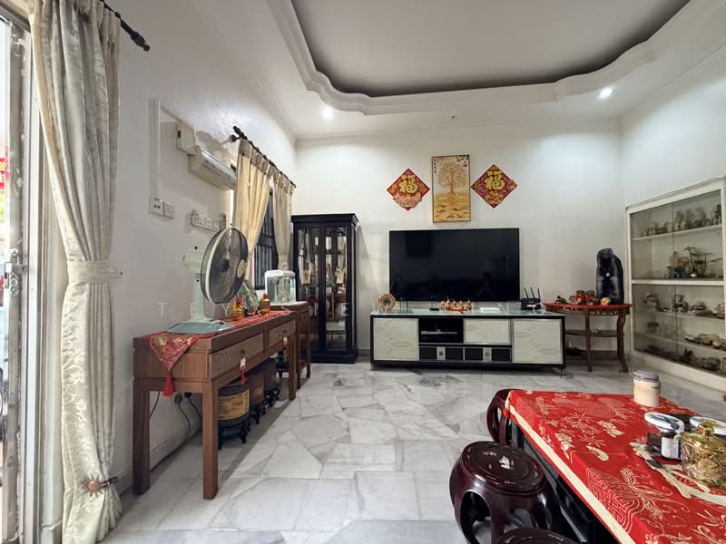 2-storey Terraced House for Sale in Serdang (Seri Kembangan) - Tey Siew Zing - PropertyGuru.com.my
