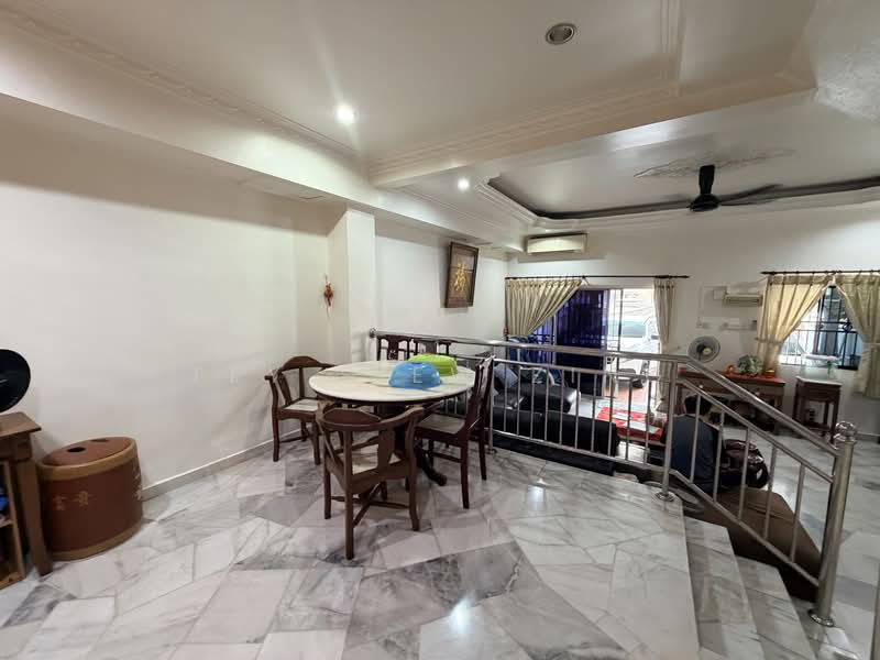 2-storey Terraced House for Sale in Serdang (Seri Kembangan) - Tey Siew Zing - PropertyGuru.com.my