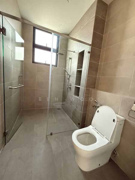 Rumah Teres 3 Tingkat untuk Dijual di Taman Puchong Legenda (Puchong) - Ben Woo - Bathroom - PropertyGuru.com.my