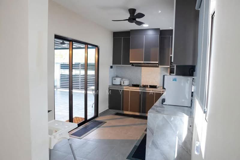 2-storey Terraced House for Sale in Bandar Dato Onn (Tebrau) - Tommy Tai - Kitchen - PropertyGuru.com.my