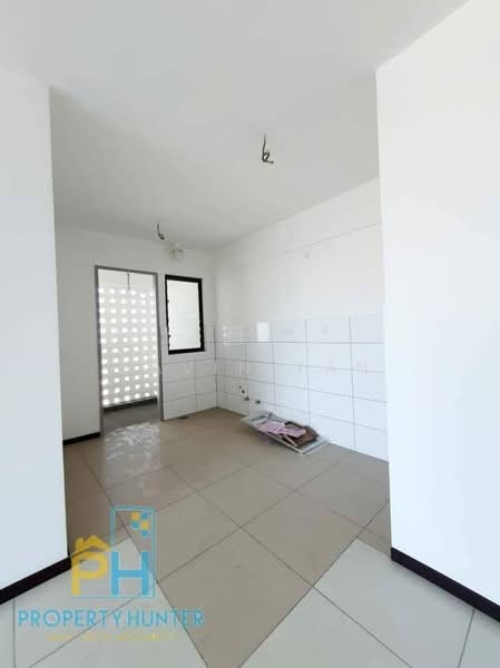 Servis Apartment untuk Dijual di Luminari - Gavin Tan - Kitchen - PropertyGuru.com.my