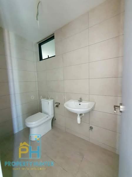 Servis Apartment untuk Dijual di Luminari - Gavin Tan - Bathroom - PropertyGuru.com.my
