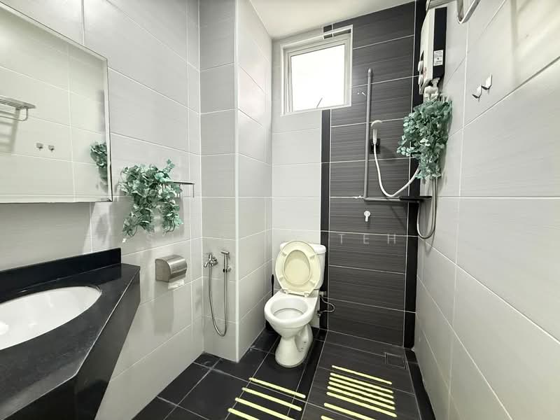 Kondominium untuk Disewa di The Oasis - Shirley Teh - Bathroom - PropertyGuru.com.my