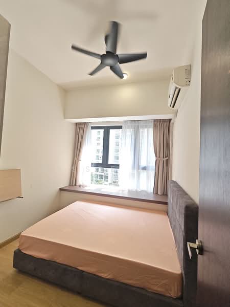 Condominium for Rent at Amberside @ Country Garden Danga Bay - Cassie Chin - Bedroom - PropertyGuru.com.my