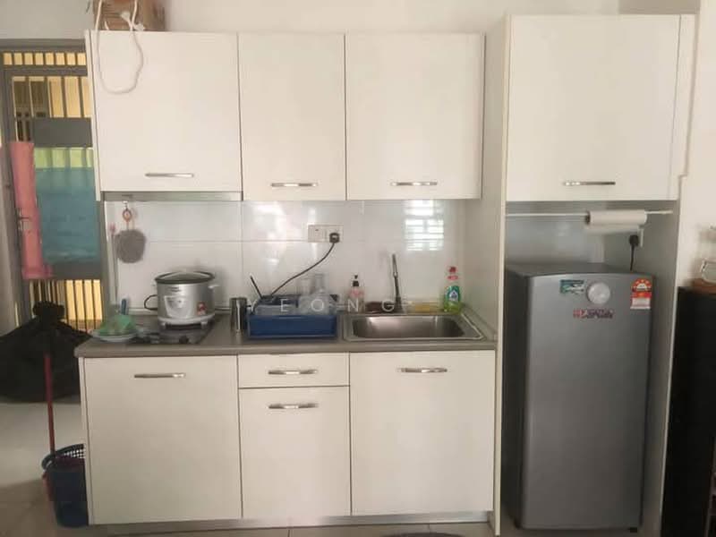 Service Residence for Sale at Cybersquare - Yeong . - Kitchen - PropertyGuru.com.my