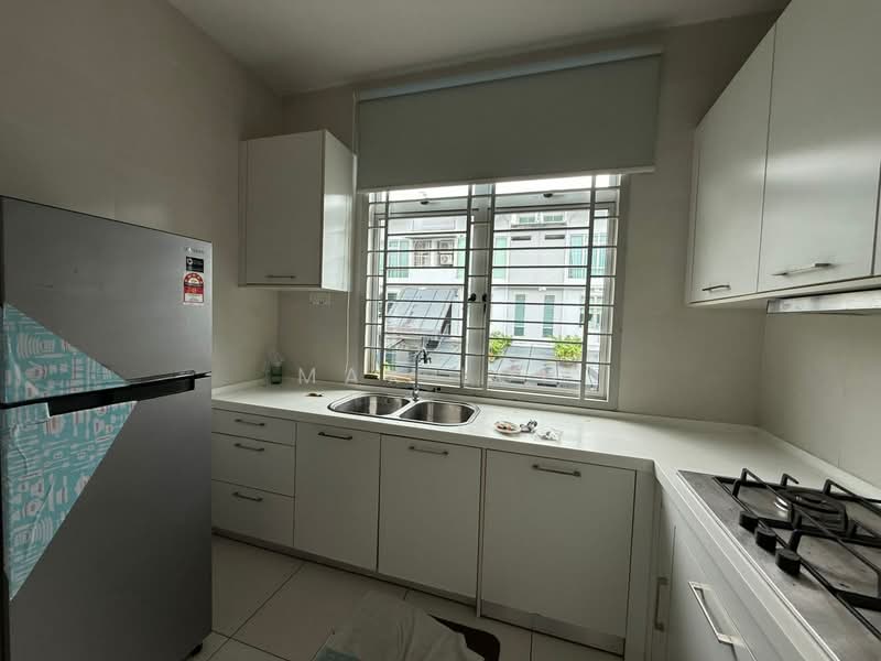Pangsapuri untuk Disewa di The Seed Taman Sutera Utama - Max Loh - Kitchen - PropertyGuru.com.my