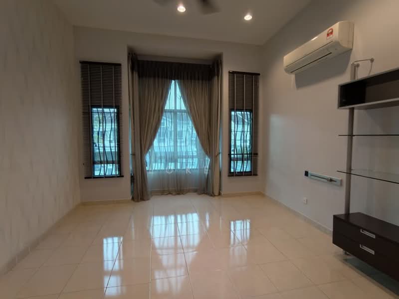 2-storey Terraced House for Rent in Setia Indah 9 (Setia Alam) - Loke . - Living Room - PropertyGuru.com.my