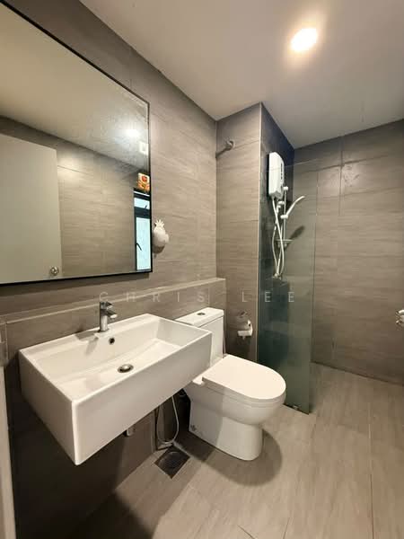 Service Residence for Rent at Maya Bay Residences @ Gamuda Cove - Chris Lee - Bathroom - PropertyGuru.com.my