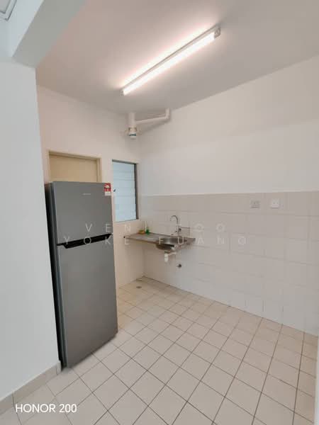 Apartment for Sale at Akasia Apartment @ Setia Alam - Veni Foo Yoke Fuang - Kitchen - PropertyGuru.com.my
