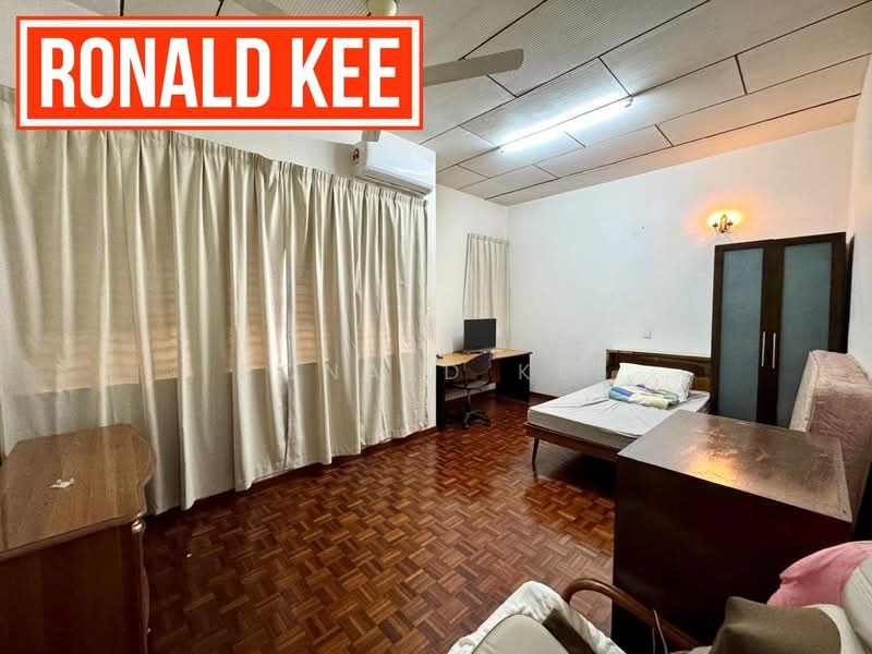 Terraced House for Sale in Pulau Tikus (George Town) - Ronald Kee - Bedroom - PropertyGuru.com.my