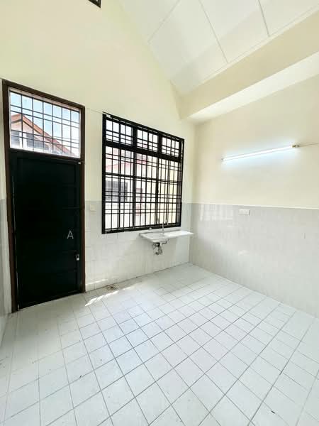 1-storey Terraced House for Rent in Johor Bahru (Johor) - Alfred Yap - Kitchen - PropertyGuru.com.my