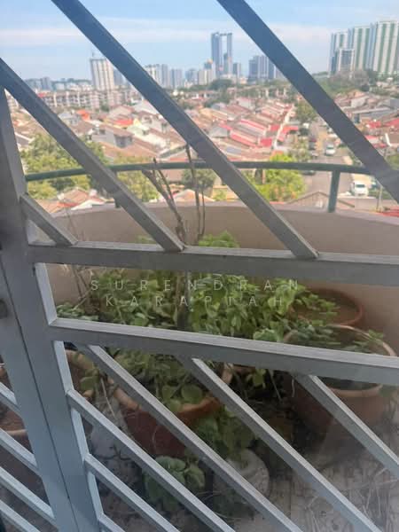 Pangsapuri untuk Dijual di Palm Ville - Surendran Karapiah - Balcony - PropertyGuru.com.my