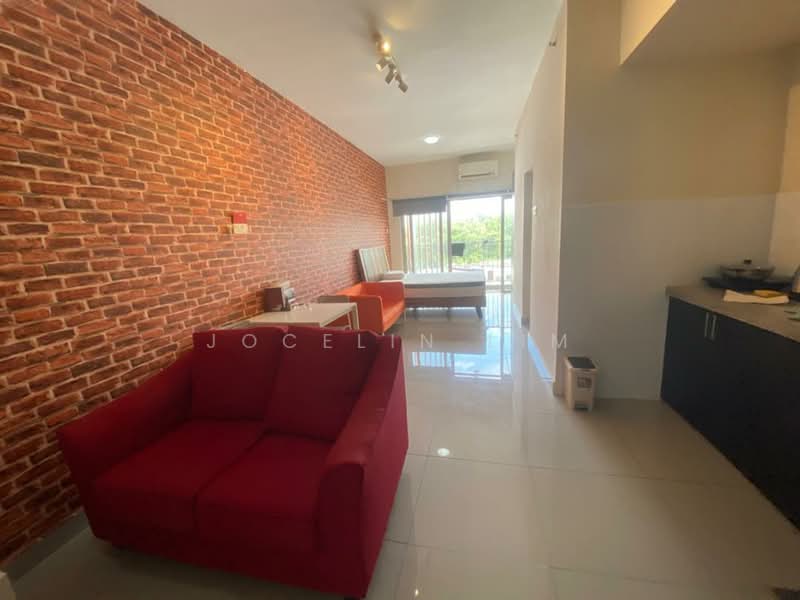 Servis Apartment untuk Disewa di Suria Jelutong - Jocelin Lim - Living Room - PropertyGuru.com.my