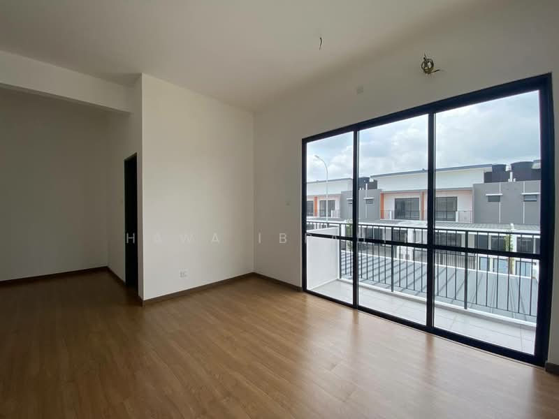 2-storey Terraced House for Sale in Seremban City Centre (Seremban) - Hawa Ibrahim - Balcony - PropertyGuru.com.my