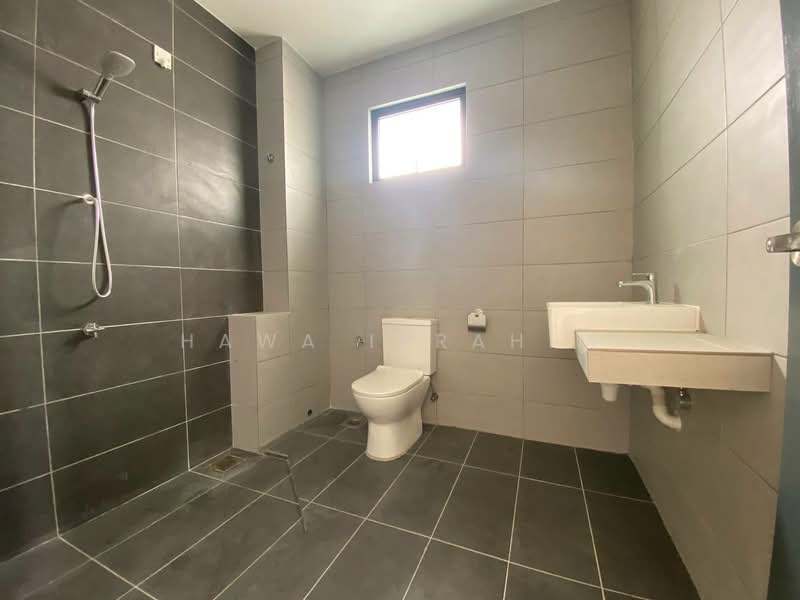 2-storey Terraced House for Sale in Seremban City Centre (Seremban) - Hawa Ibrahim - Bathroom - PropertyGuru.com.my