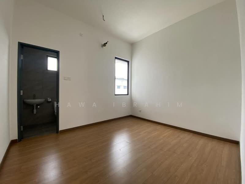 2-storey Terraced House for Sale in Seremban City Centre (Seremban) - Hawa Ibrahim - Bathroom - PropertyGuru.com.my