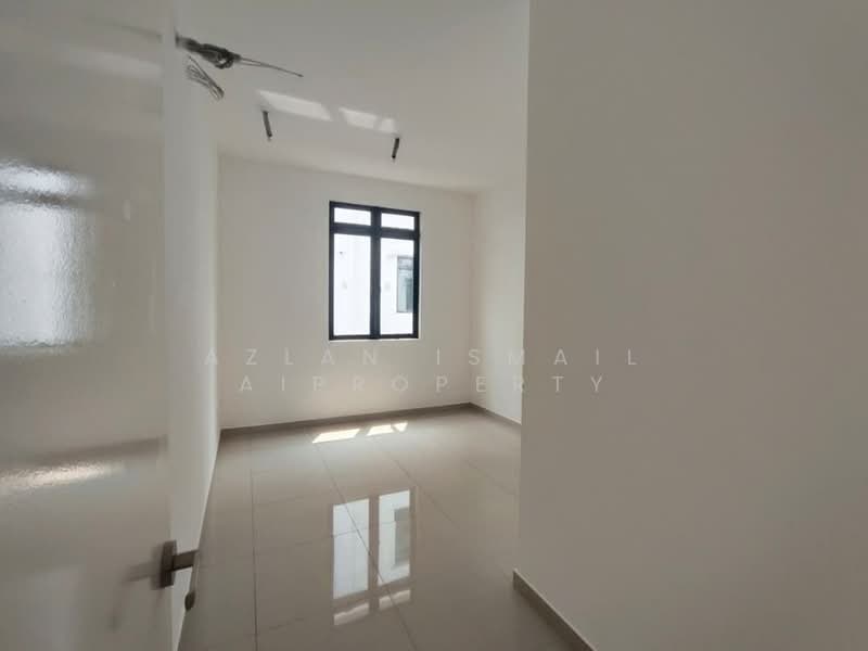 2-storey Terraced House for Sale in Bandar Seri Alam (Masai) - Azlan Ismail aiproperty - Interior - PropertyGuru.com.my