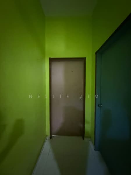Condominium for Sale at Summer Park Townhouse @ Seri Alam - Nellie Lim - Corridor - PropertyGuru.com.my