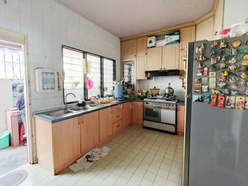 Rumah Teres 2 Tingkat untuk Dijual di Taman Kepong (Kepong) - Jasmine Ong - Kitchen - PropertyGuru.com.my