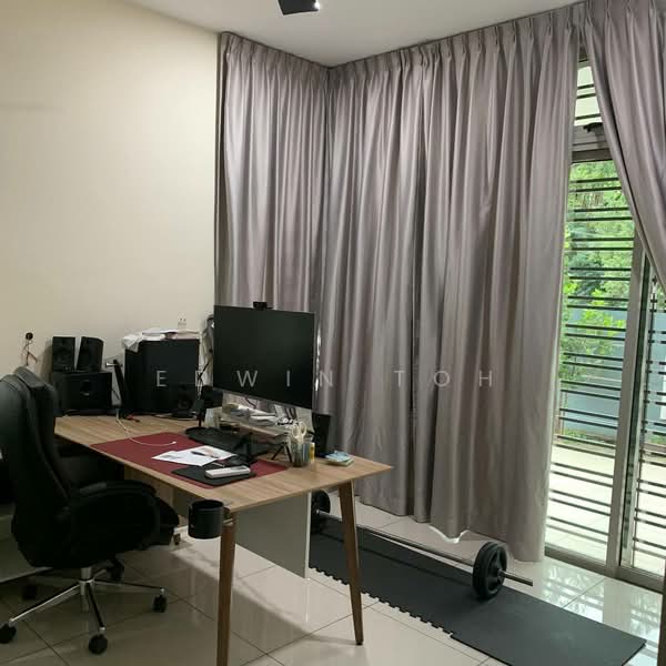 Rumah Berkembar untuk Dijual di Taman Perling (Perling) - Edwin Toh - Study - PropertyGuru.com.my