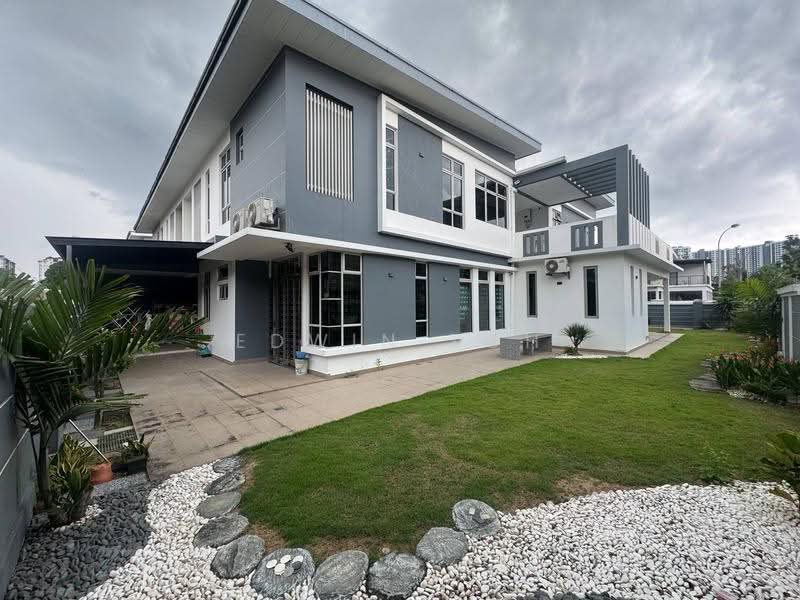 Semi-Detached House for Sale in Taman Perling (Perling) - Edwin Toh - Exterior - PropertyGuru.com.my