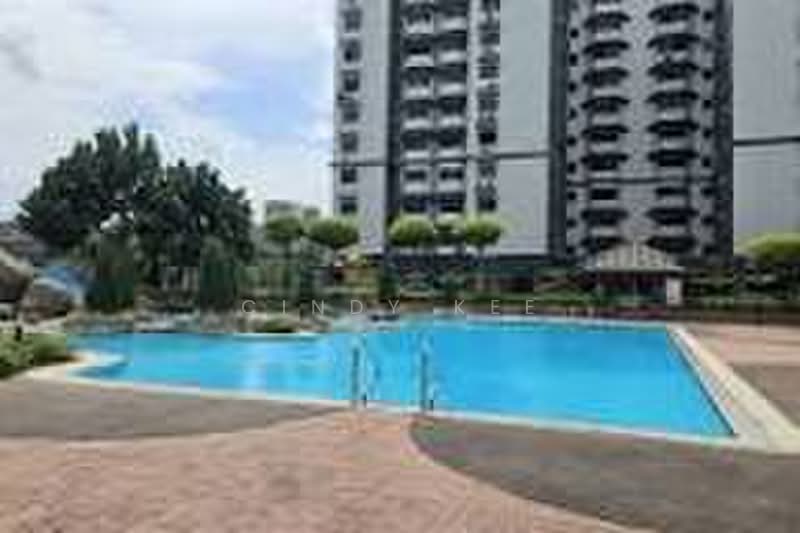 Kondominium untuk Dijual di Kelana Parkview Condominium - Cindy Kee - Pool - PropertyGuru.com.my