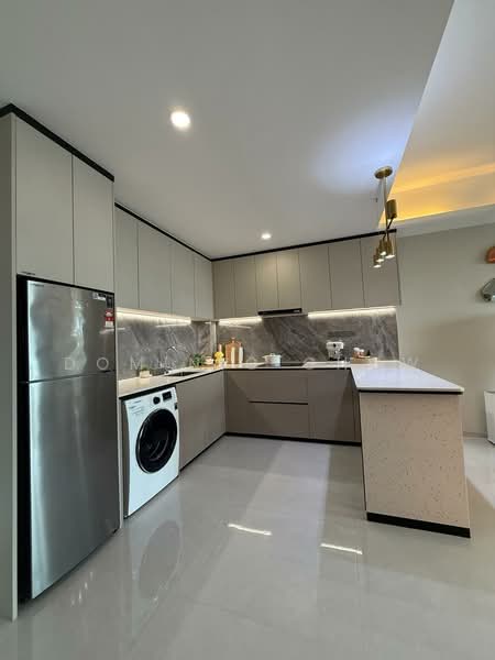 Pangsapuri untuk Dijual di R&F Princess Cove Phase 3-New Casa Suites - Dominic Chow - Kitchen - PropertyGuru.com.my