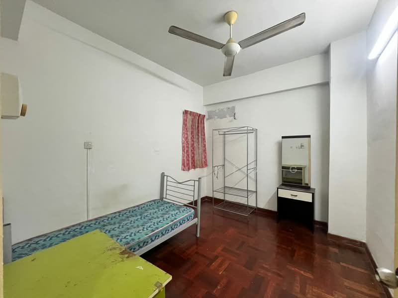 Condominium for Sale at Ridzuan Condominium - Ng Hon Keong - Bedroom - PropertyGuru.com.my
