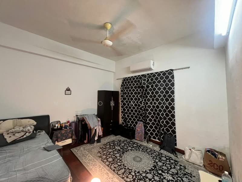 Condominium for Sale at Ridzuan Condominium - Ng Hon Keong - Bedroom - PropertyGuru.com.my
