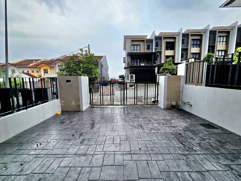 Rumah Teres 3 Tingkat untuk Dijual di Ampang (Ampang) - Fauzan bin Sahrom - PropertyGuru.com.my