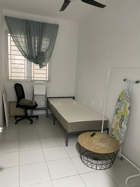 Pangsapuri untuk Disewa di Residensi Vista Wirajaya - Luke Ross - Bedroom - PropertyGuru.com.my