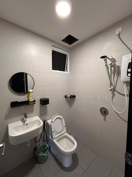 Service Residence for Rent at TRELLIS RESIDENCES - Jennifer Tee - Bathroom - PropertyGuru.com.my