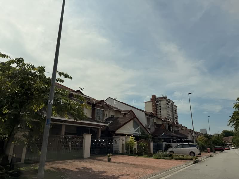 Rumah Teres 2.5-Tingkat untuk Dijual di Ara Damansara (Selangor) - Mun Yee Phoon - Exterior - PropertyGuru.com.my