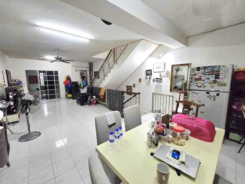 3-storey Terraced House for Sale in Taman Selayang Mulia (Selayang) - Fauzan bin Sahrom - PropertyGuru.com.my