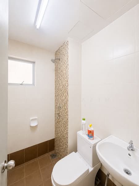 Condominium for Sale at Suasana Lumayan - Fiqri Hazim Rozmi - Bathroom - PropertyGuru.com.my