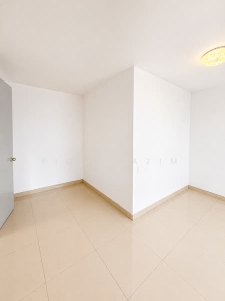 Condominium for Sale at Suasana Lumayan - Fiqri Hazim Rozmi - Interior - PropertyGuru.com.my