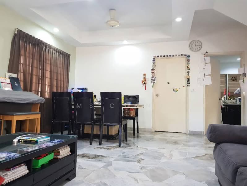 Rumah Teres 2 Tingkat untuk Dijual di Bandar Tun Hussein Onn (Cheras) - Ms Chang - Living Room - PropertyGuru.com.my