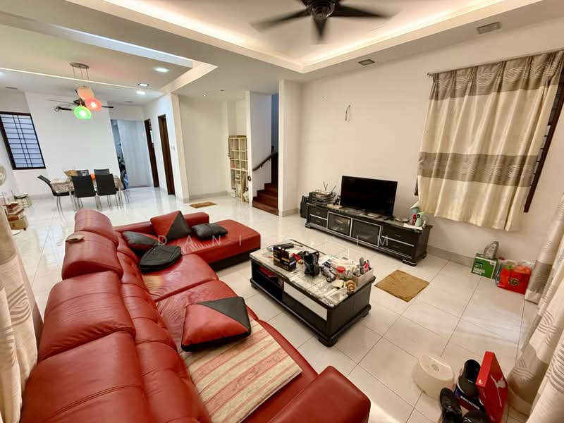 2-storey Terraced House for Sale in Alam Damai (Cheras) - Danilo Lim - Living Room - PropertyGuru.com.my