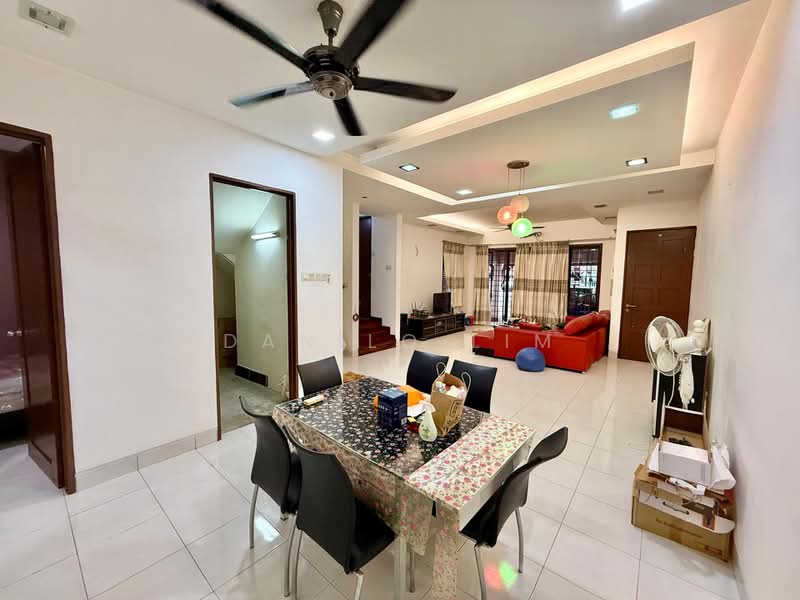 2-storey Terraced House for Sale in Alam Damai (Cheras) - Danilo Lim - Living Room - PropertyGuru.com.my