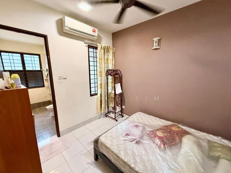 2-storey Terraced House for Sale in Alam Damai (Cheras) - Danilo Lim - Bedroom - PropertyGuru.com.my