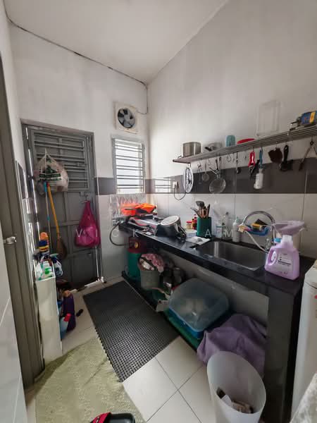 Rumah Teres 1 Tingkat untuk Dijual di Setia Eco Gardens (Gelang Patah) - Vicky Lam - Kitchen - PropertyGuru.com.my