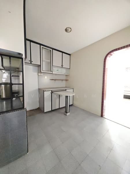 Rumah Teres 1 Tingkat untuk Dijual di Taman Universiti (Skudai) - Vicky Lam - Kitchen - PropertyGuru.com.my